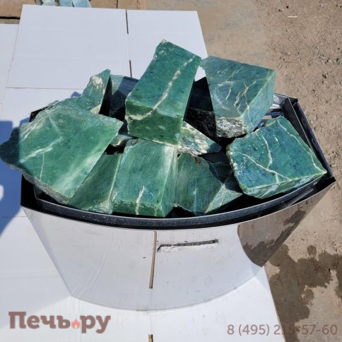 Камни для бани Bas Нефрит премиум колото-пиленый 10-17 см (ведро 10кг) фото