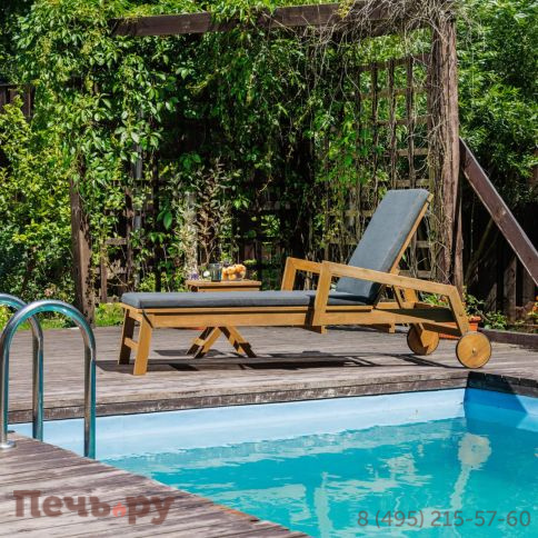 Комплект из шезлонга Royal Family PAOLO и столика LUCIO из акации(teaklook) фото 4