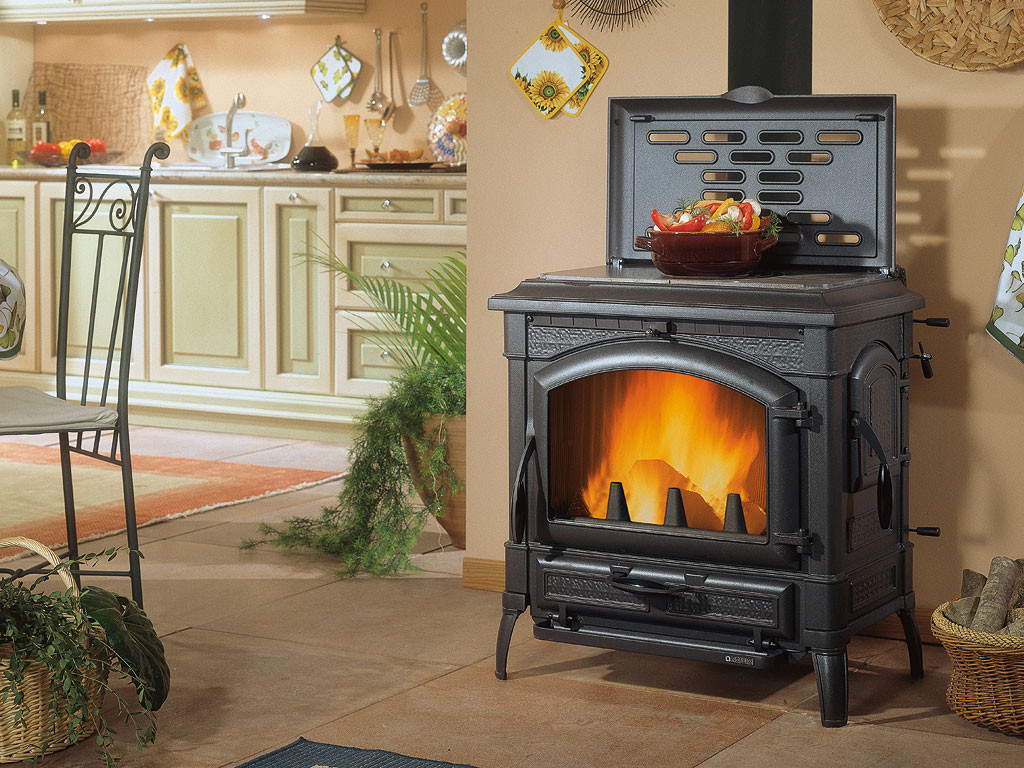 Отопительно-варочная печь Отопительно-варочная печь